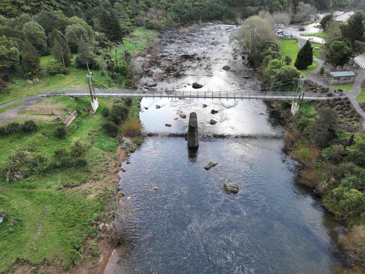 Riverside Accommodation Karangahake Экстерьер фото