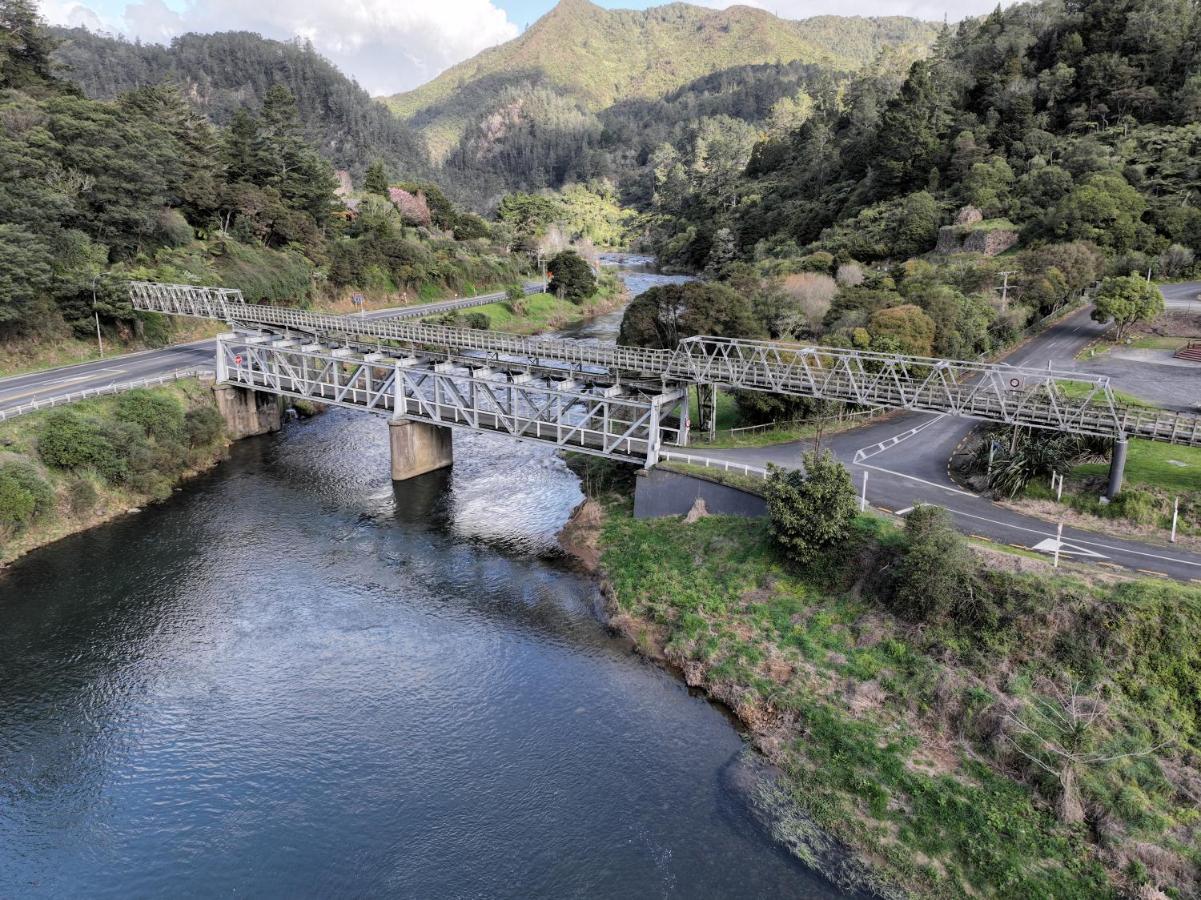 Riverside Accommodation Karangahake Экстерьер фото
