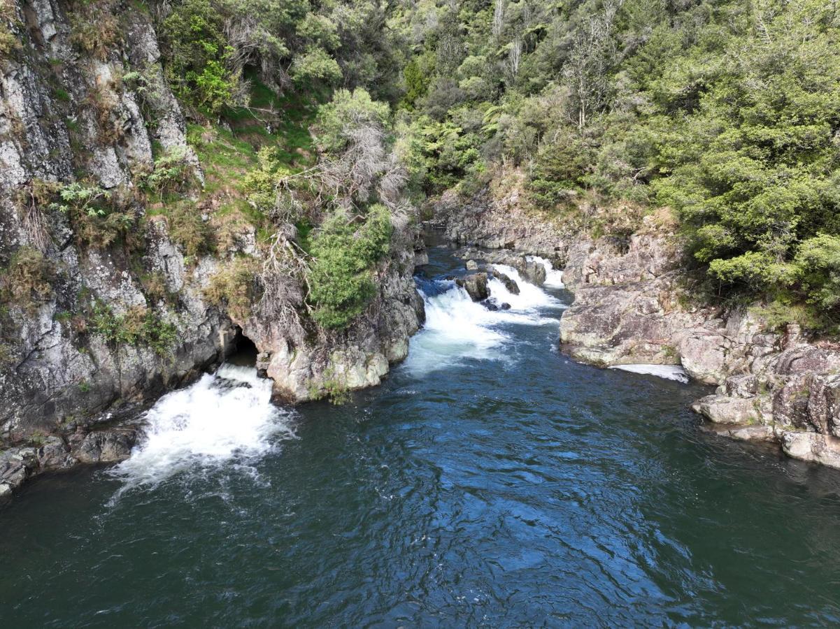 Riverside Accommodation Karangahake Экстерьер фото